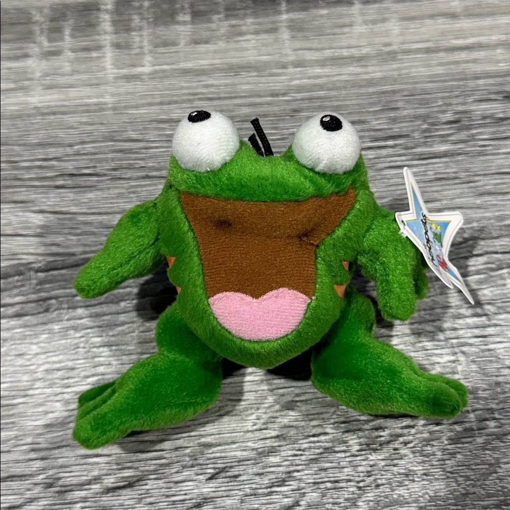 McDonald’s | Neopets: Green Quiggle Frog (2004) - Vintage Happy Meal Plush Toy